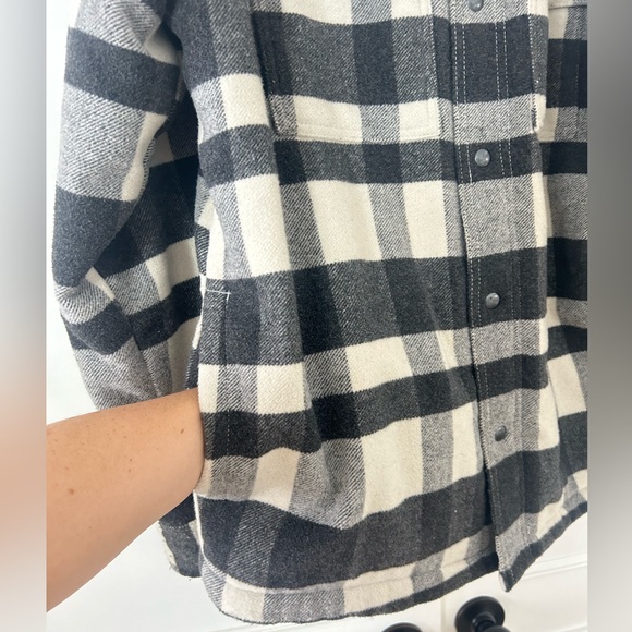 Old Navy plaid fleece lined jacket size L. NWOT - Picture 5 of 6